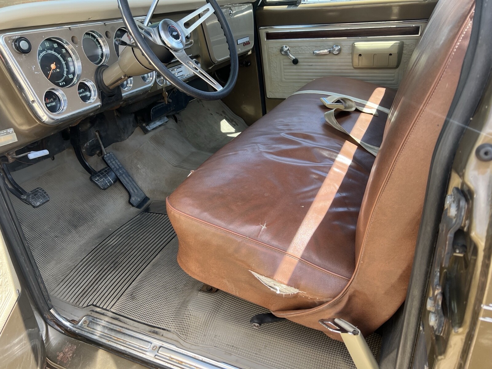 GMC-Pickup-1970-27
