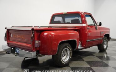 GMC-R1500-1987-Pickup-Truck-11