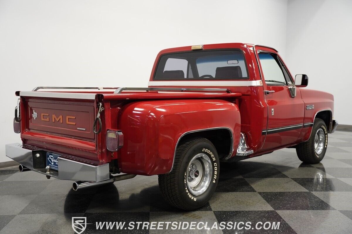 GMC-R1500-1987-Pickup-Truck-11