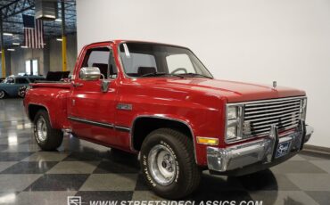 GMC-R1500-1987-Pickup-Truck-13