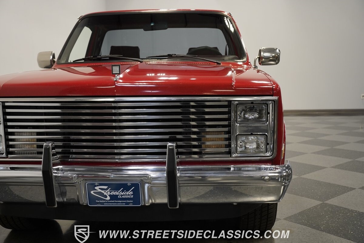 GMC-R1500-1987-Pickup-Truck-16