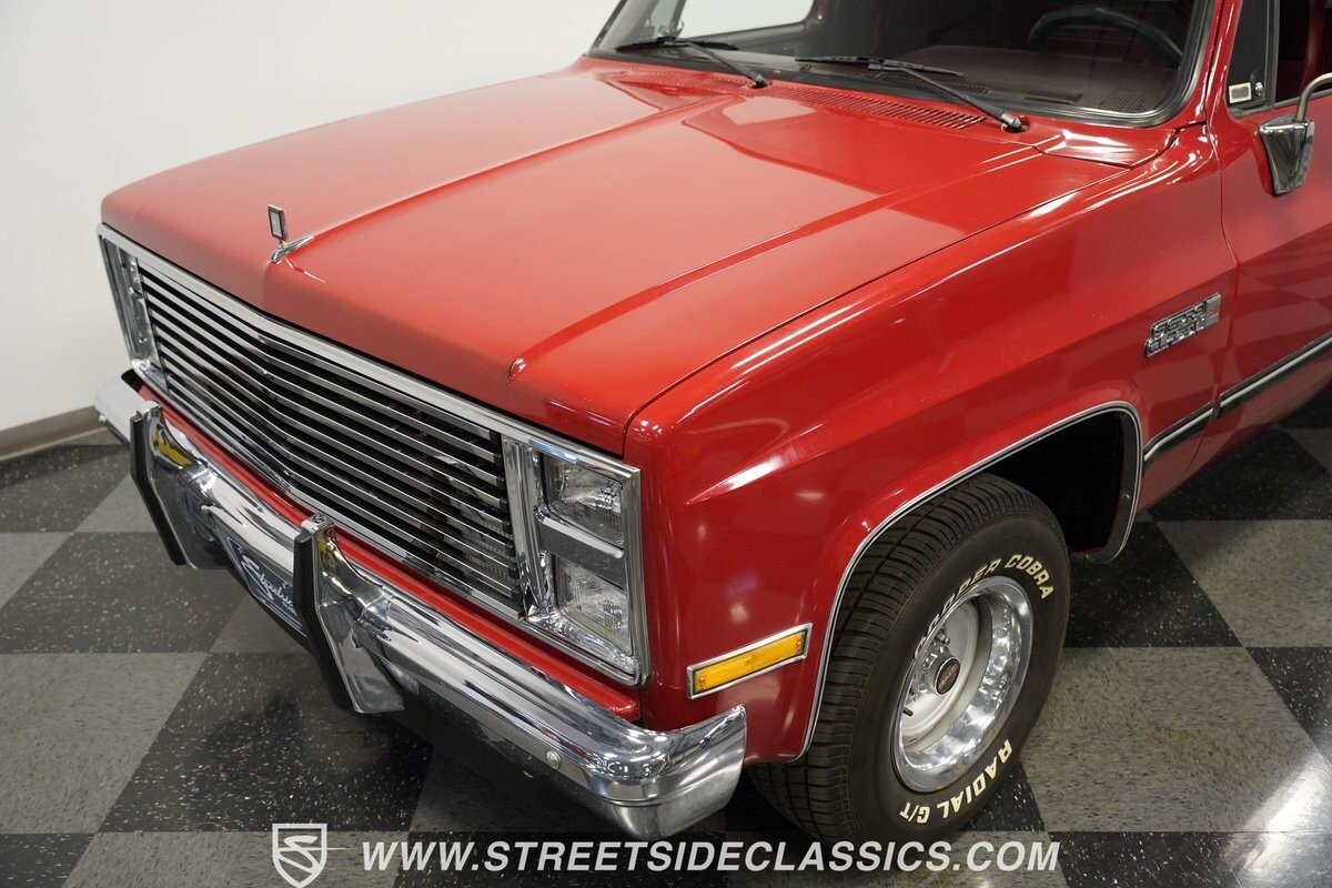 GMC-R1500-1987-Pickup-Truck-17