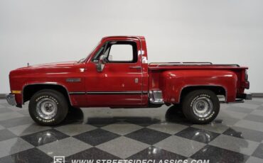 GMC-R1500-1987-Pickup-Truck-2