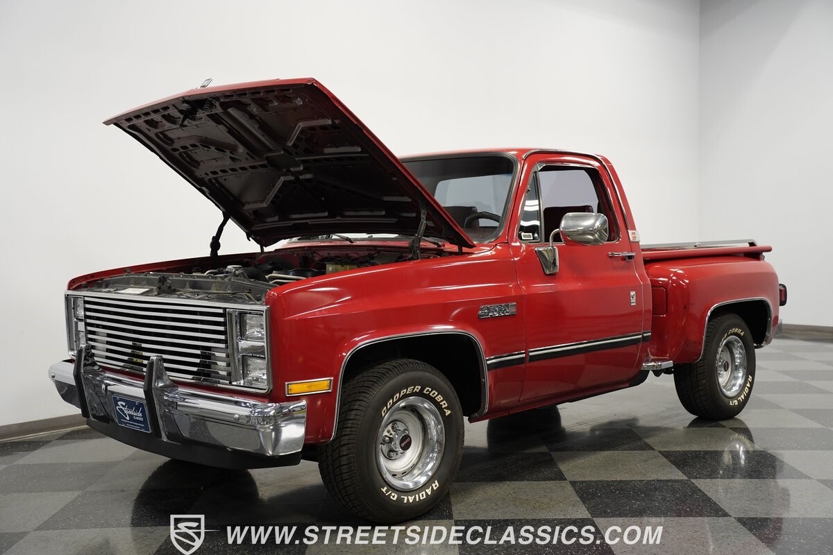 GMC-R1500-1987-Pickup-Truck-28