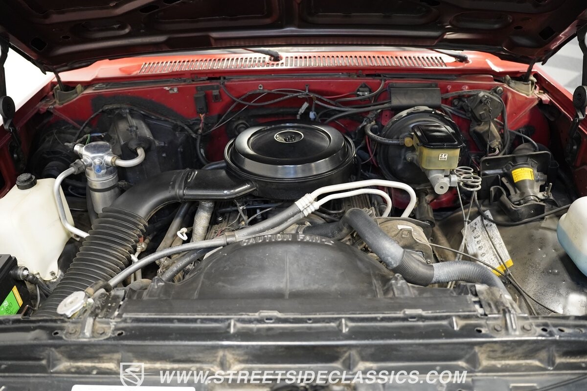 GMC-R1500-1987-Pickup-Truck-30