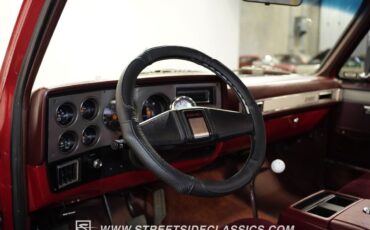 GMC-R1500-1987-Pickup-Truck-35