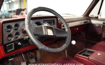 GMC-R1500-1987-Pickup-Truck-4
