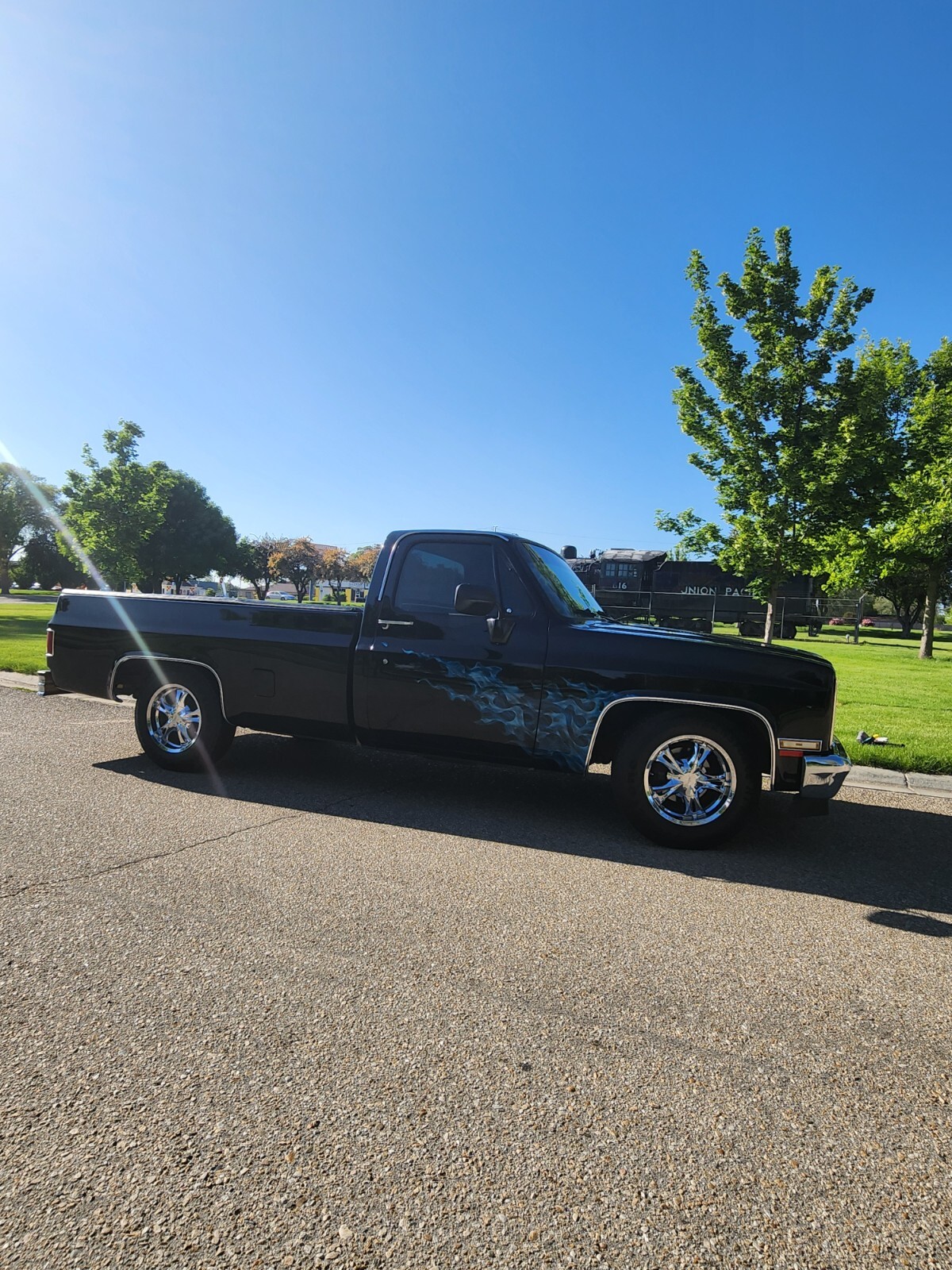 GMC-Sierra-1500-1981-Cab-Chassis-3