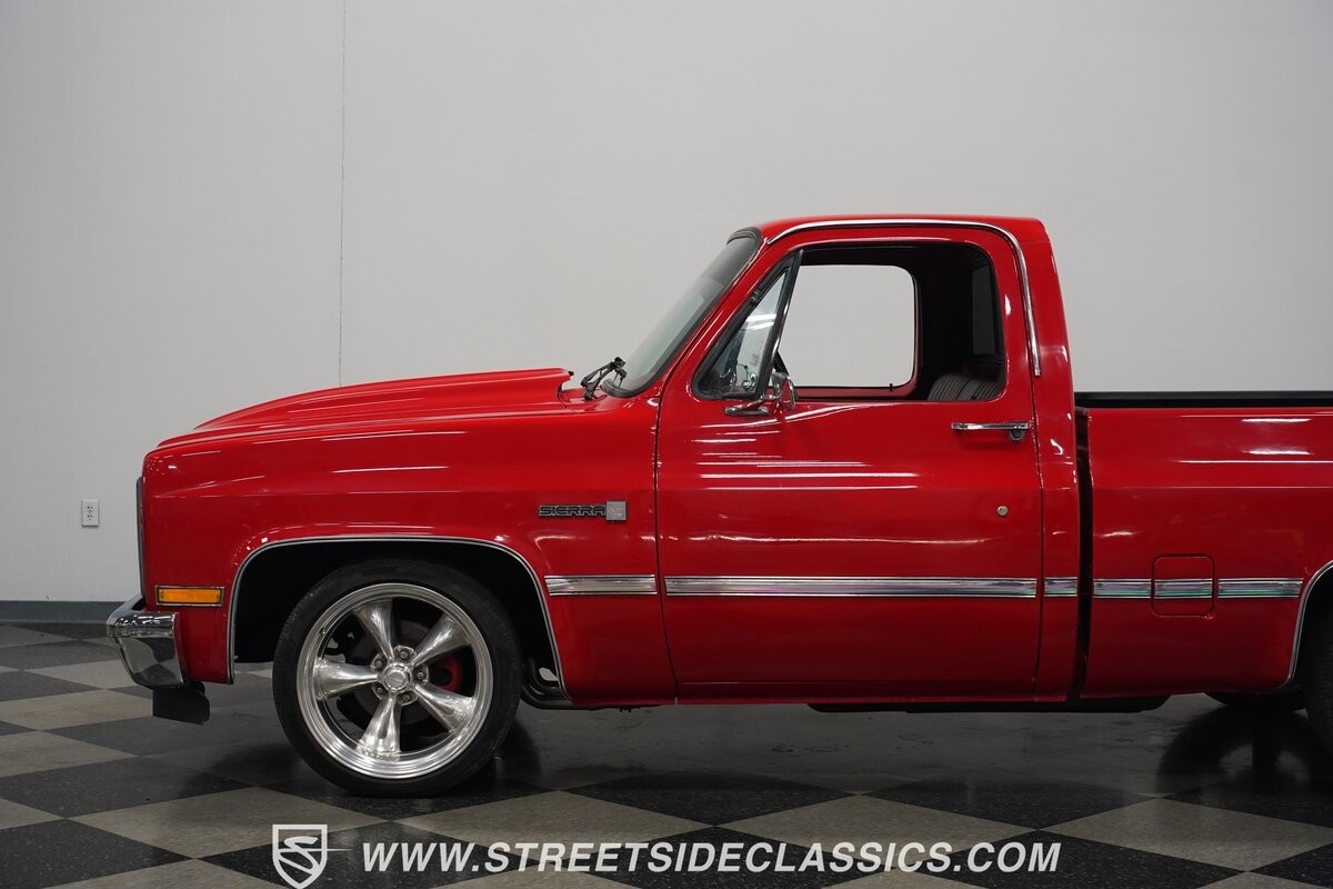 GMC-Sierra-1500-1986-Pickup-Truck-27