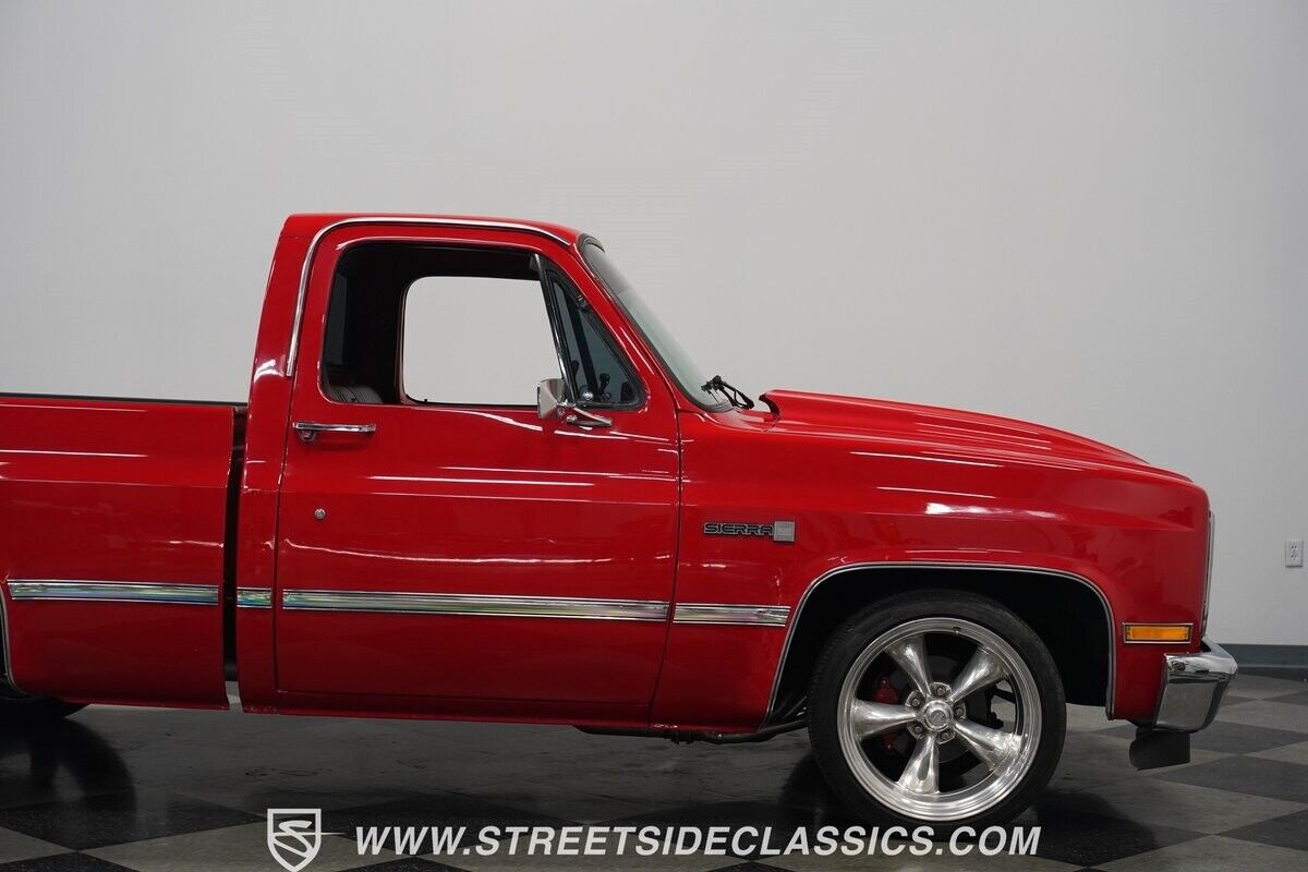 GMC-Sierra-1500-1986-Pickup-Truck-34