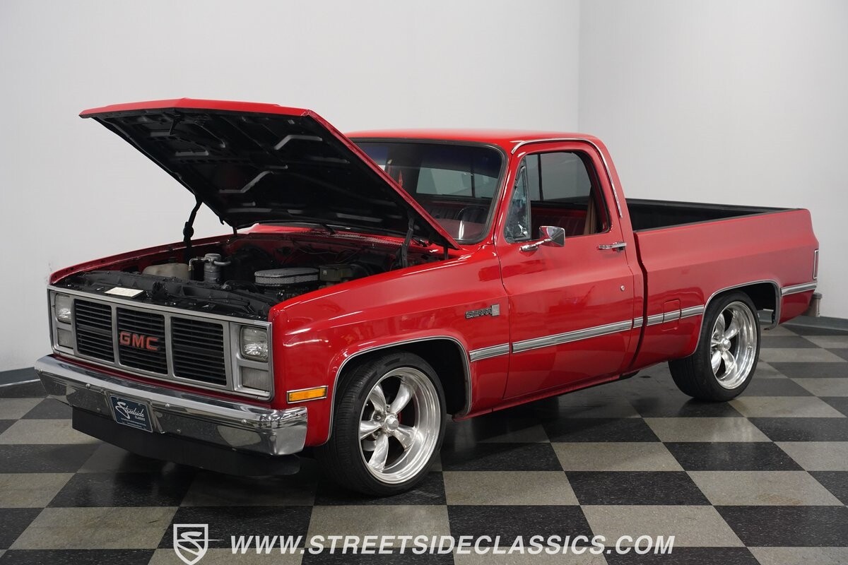 GMC-Sierra-1500-1986-Pickup-Truck-35