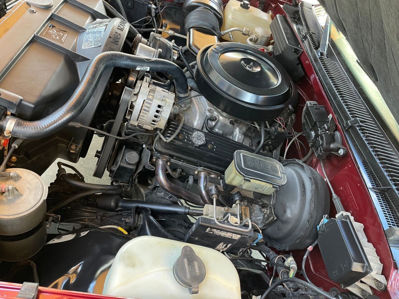 GMC-Sierra-1500-1988-Pickup-Truck-35