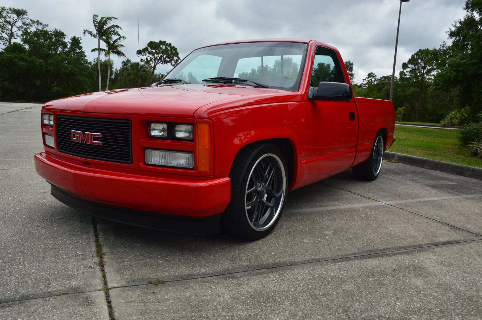 GMC-Sierra-1500-1989-Pickup-Truck-1