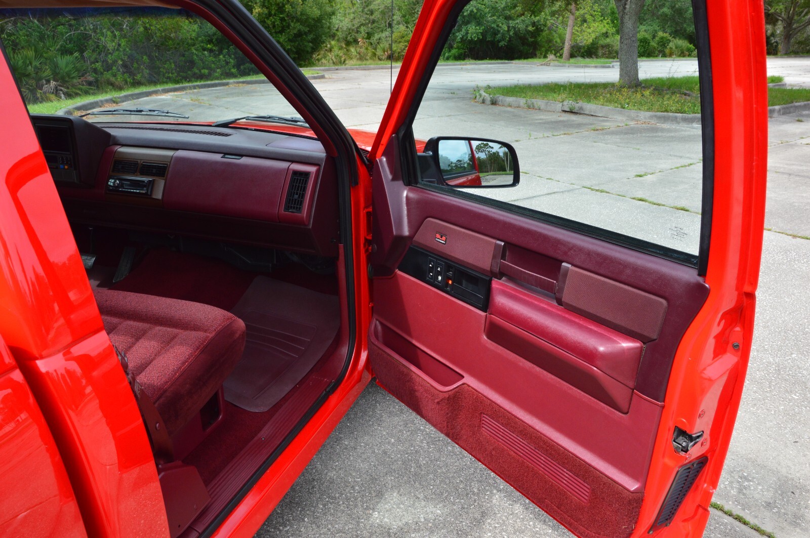 GMC-Sierra-1500-1989-Pickup-Truck-26