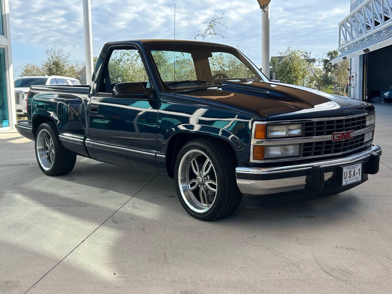 GMC-Sierra-1500-1992-Pickup-Truck-2