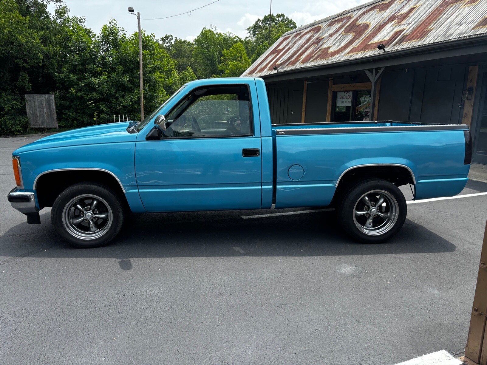 GMC-Sierra-1500-1992-Standard-Cab-Pickup-29