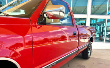 GMC-Sierra-1500-1993-Pickup-Truck-11