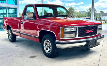 GMC-Sierra-1500-1993-Pickup-Truck-2