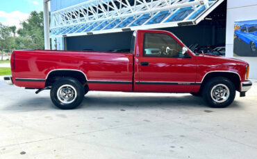 GMC-Sierra-1500-1993-Pickup-Truck-3