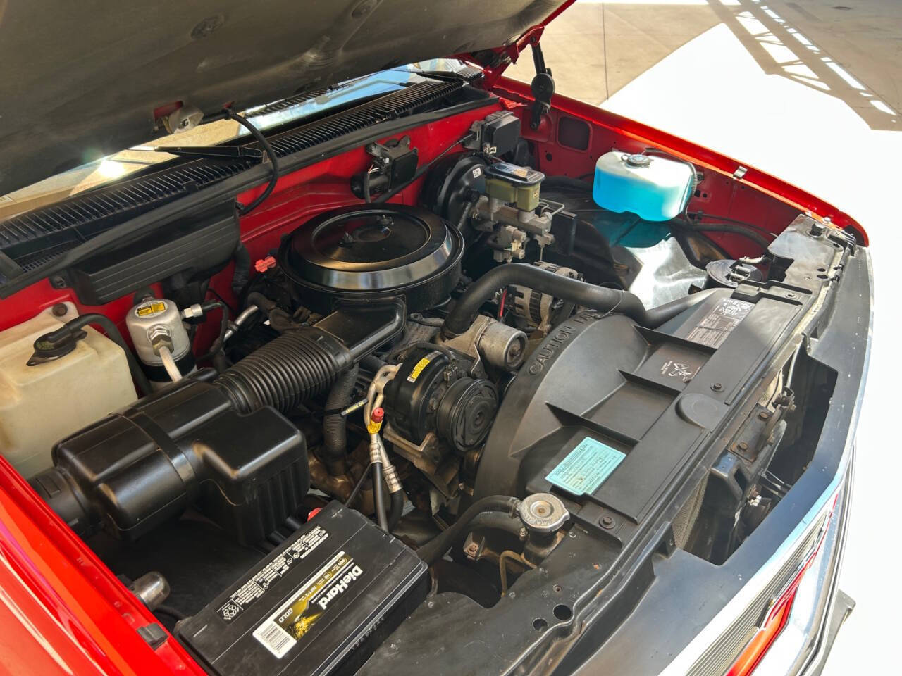 GMC-Sierra-1500-1993-Pickup-Truck-32