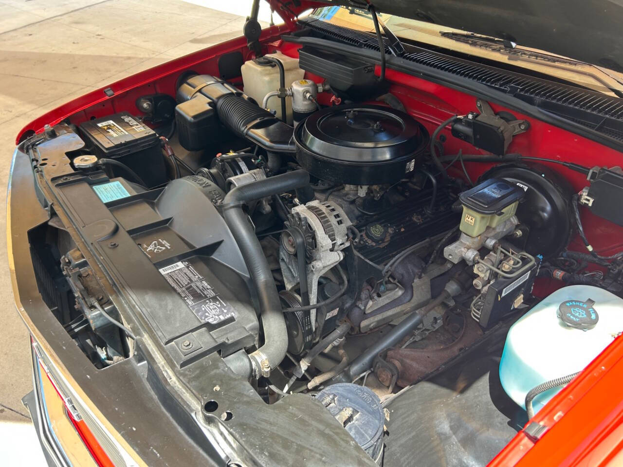 GMC-Sierra-1500-1993-Pickup-Truck-34