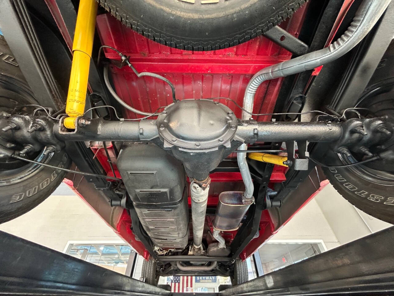 GMC-Sierra-1500-1993-Pickup-Truck-38