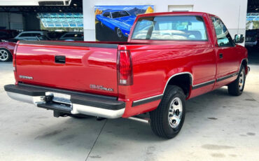 GMC-Sierra-1500-1993-Pickup-Truck-4