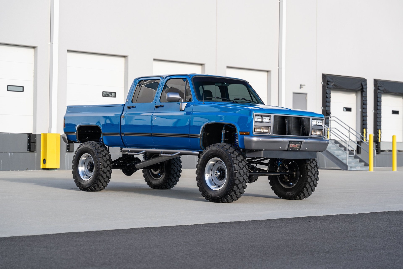 GMC-Sierra-3500-1989-Pickup-Truck-10