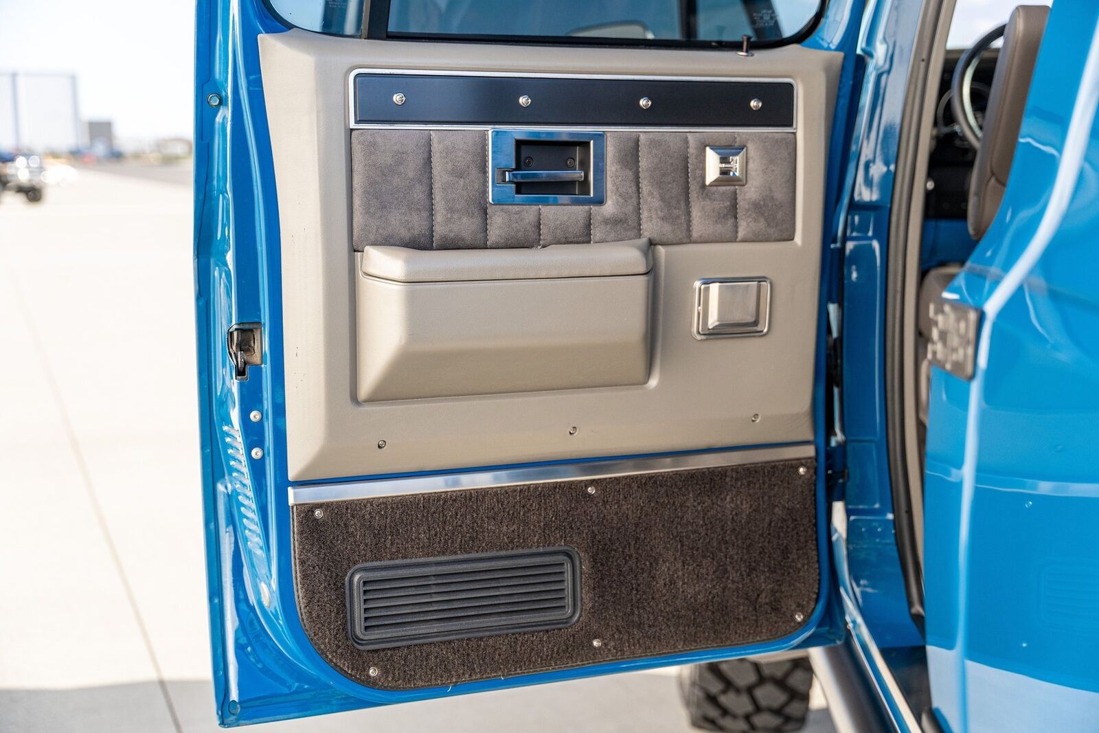 GMC-Sierra-3500-1989-Pickup-Truck-26