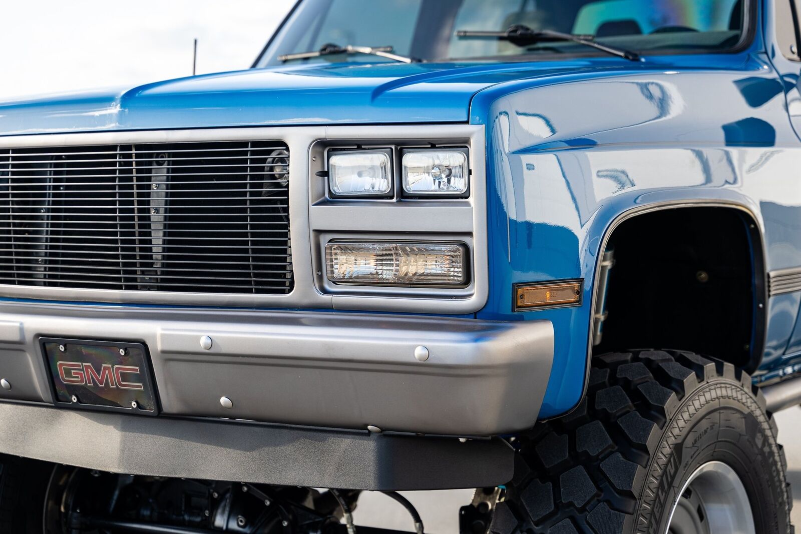GMC-Sierra-3500-1989-Pickup-Truck-7
