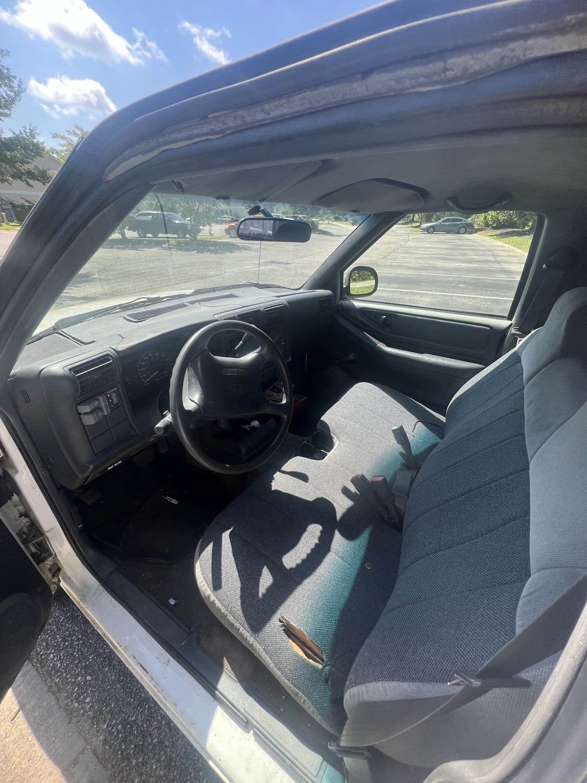 GMC-Sonoma-1995-Standard-Cab-Pickup-3