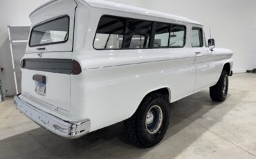 GMC-Suburban-1961-15