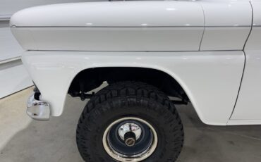 GMC-Suburban-1961-6