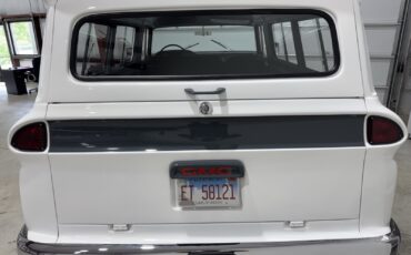 GMC-Suburban-1961-9