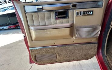 GMC-Suburban-1986-SUV-11