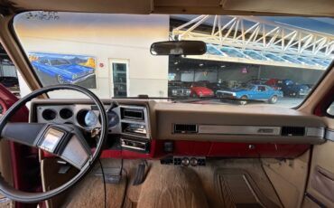 GMC-Suburban-1986-SUV-14