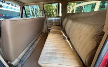 GMC-Suburban-1986-SUV-16
