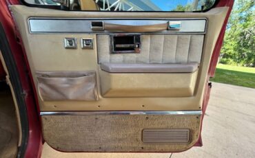 GMC-Suburban-1986-SUV-18