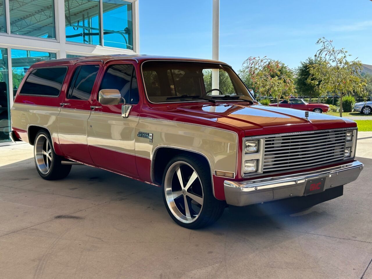 GMC-Suburban-1986-SUV-2