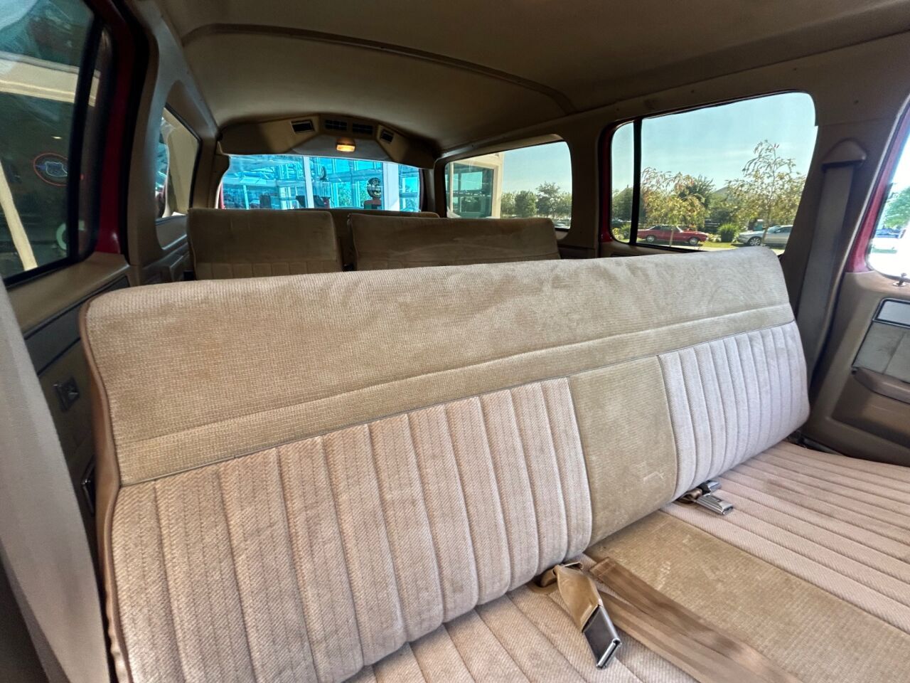 GMC-Suburban-1986-SUV-20