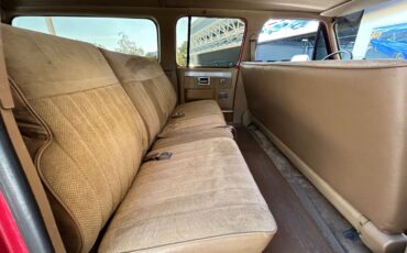 GMC-Suburban-1986-SUV-22