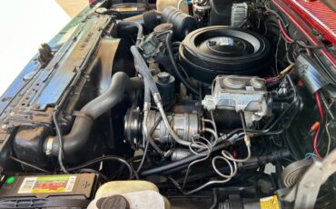 GMC-Suburban-1986-SUV-30