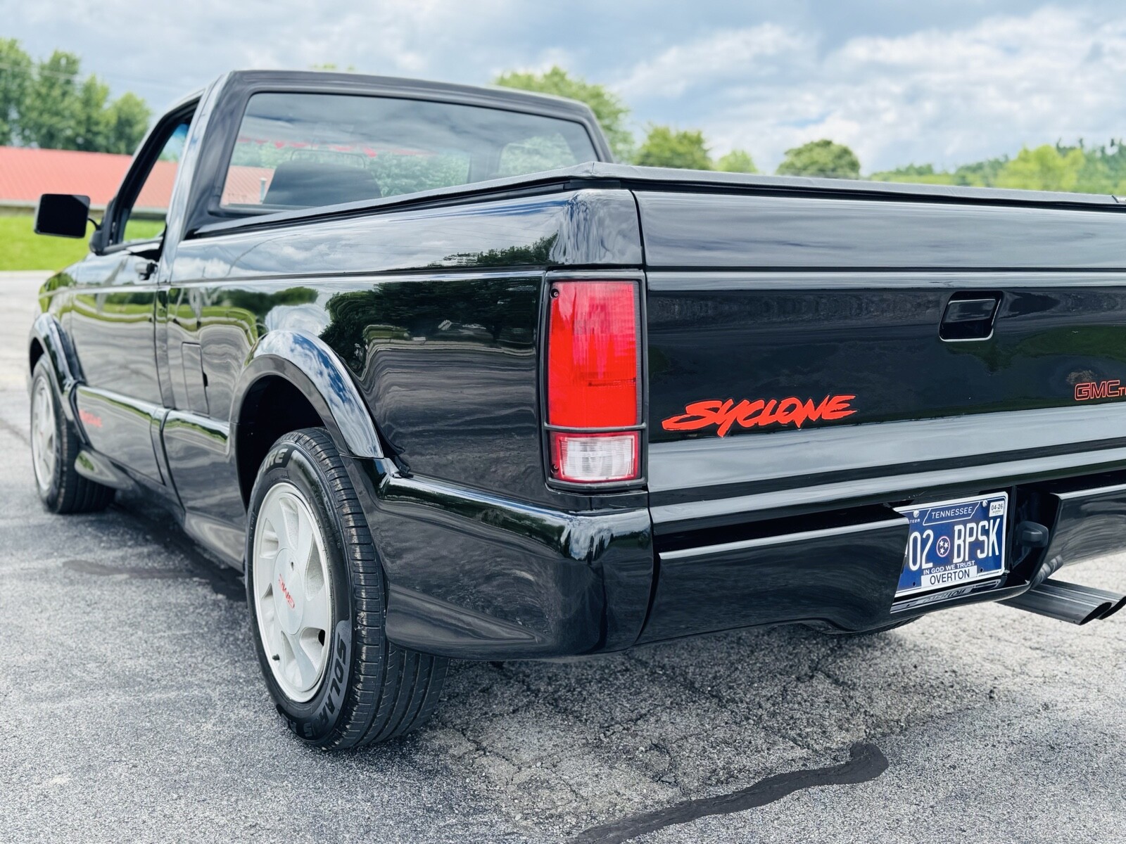 GMC-Syclone-1991-13