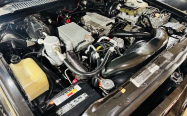 GMC-Syclone-1991-29