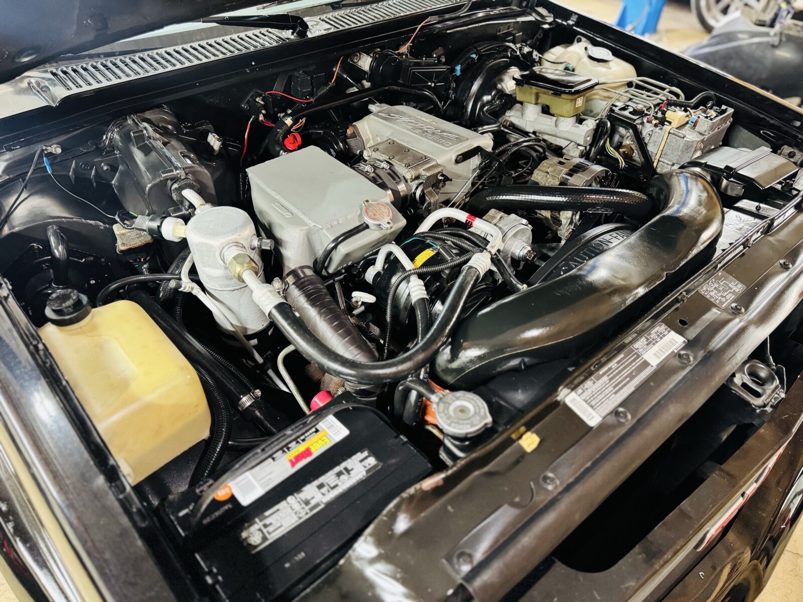 GMC-Syclone-1991-29