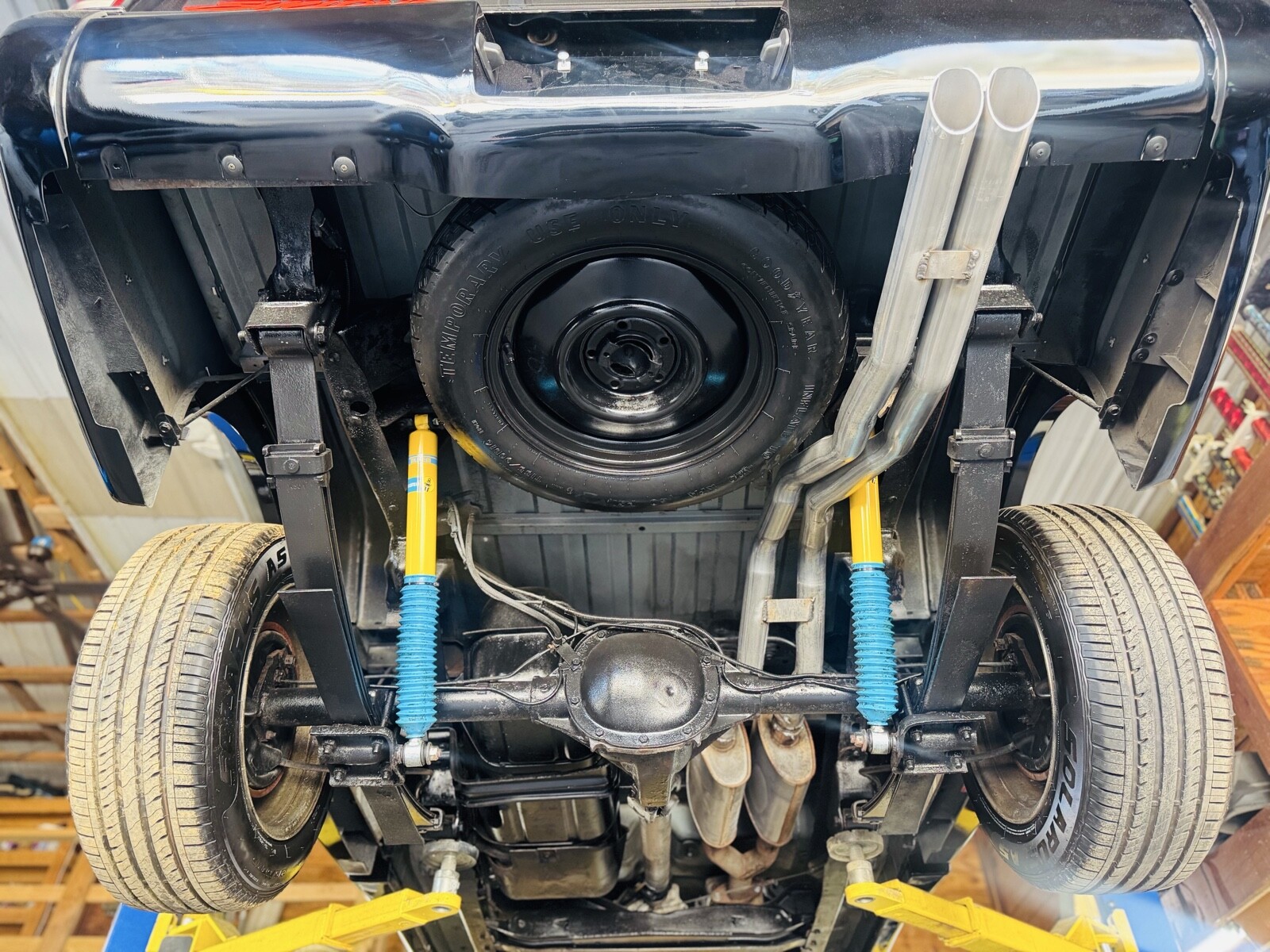 GMC-Syclone-1991-33