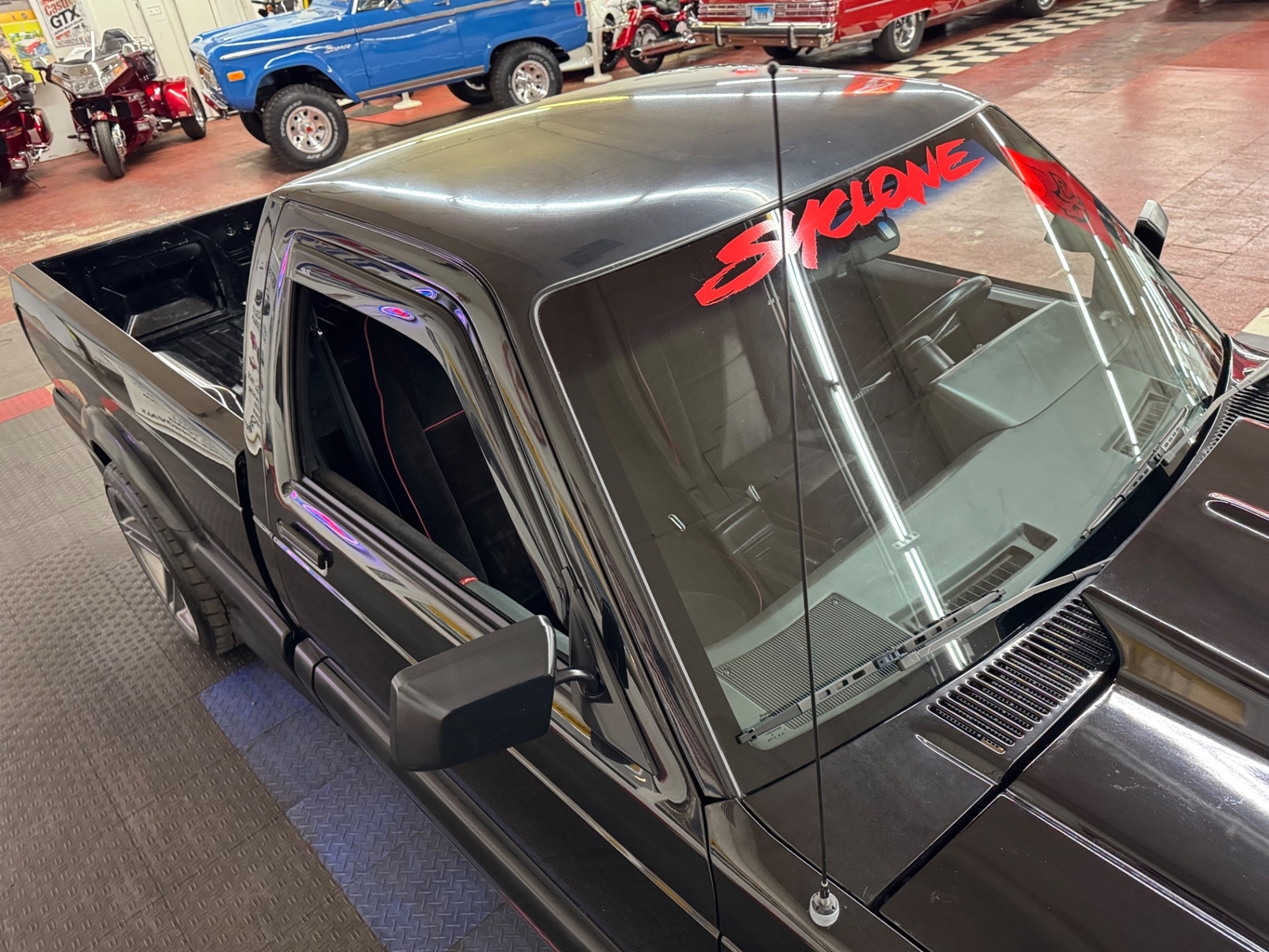 GMC-Syclone-1991-Pickup-10