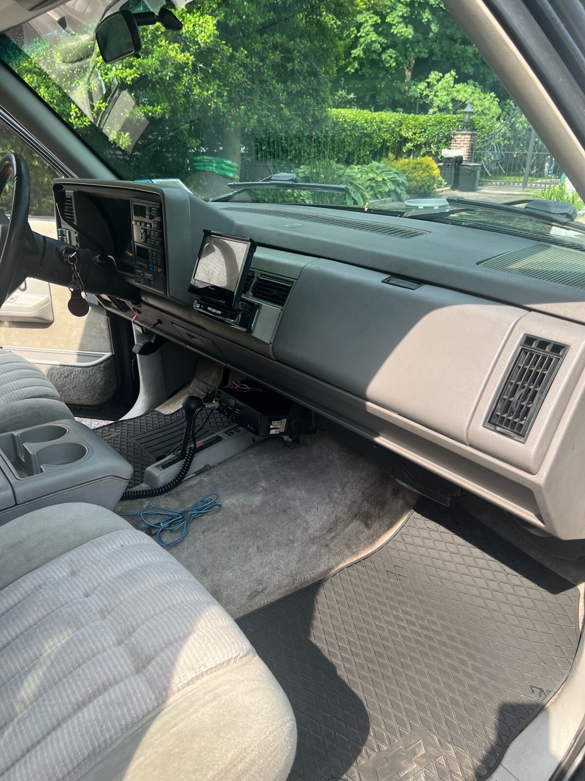 GMC-Yukon-1994-15