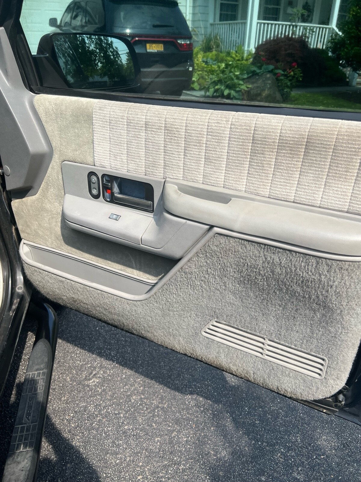 GMC-Yukon-1994-16