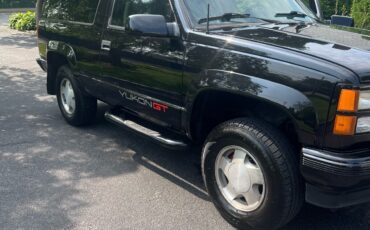 GMC-Yukon-1994-2
